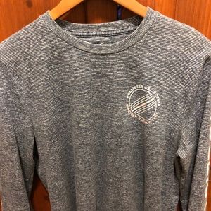 Men’s Small Long Sleeve Hollister T-shirt